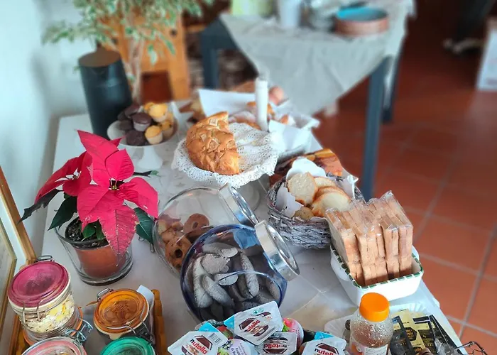 Angela Alojamento de Acomodação e Pequeno-almoço 3*